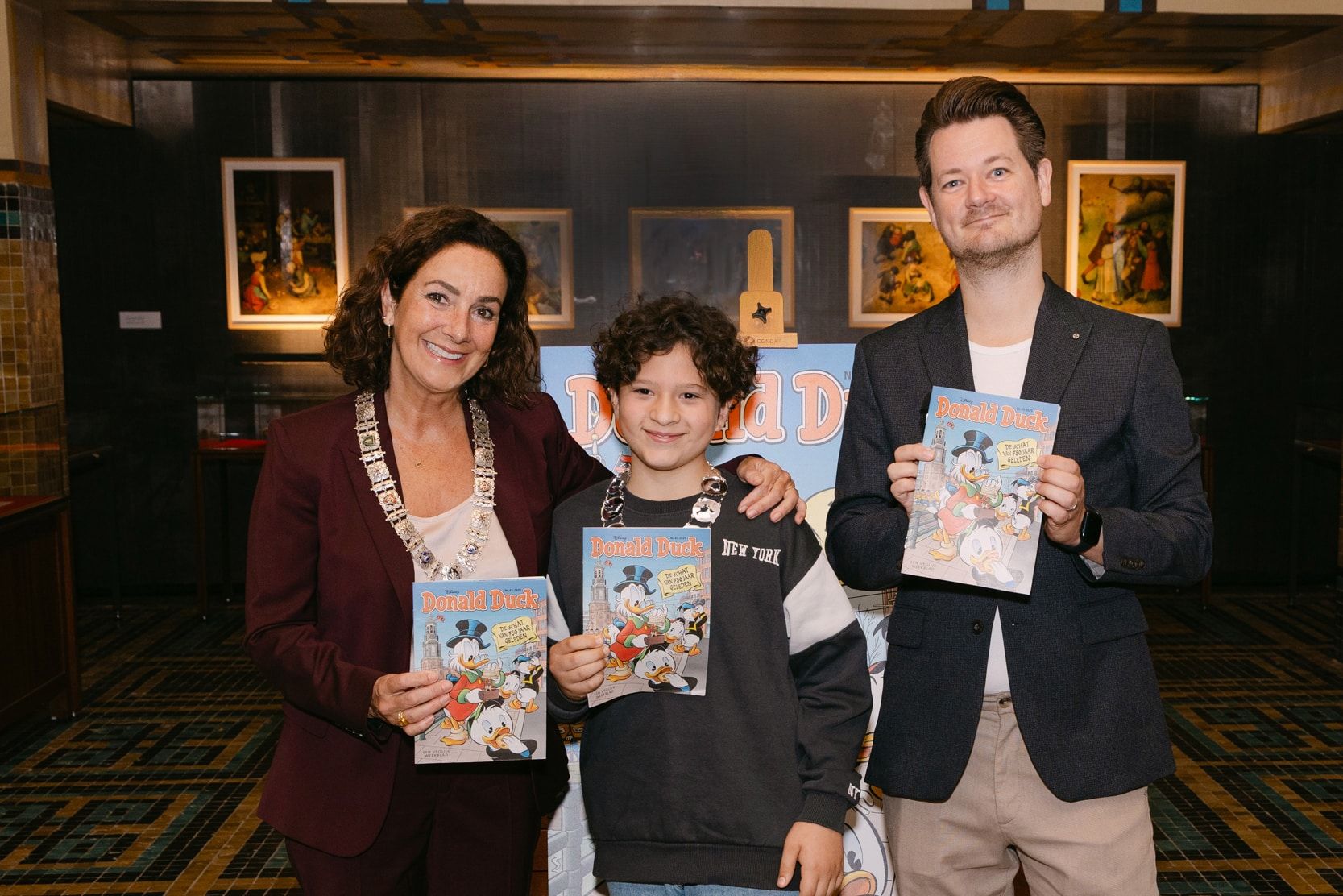 Onthulling van de Donald Duck-editie 750 jaar Amsterdam in het Stadsarchief — beeld 8